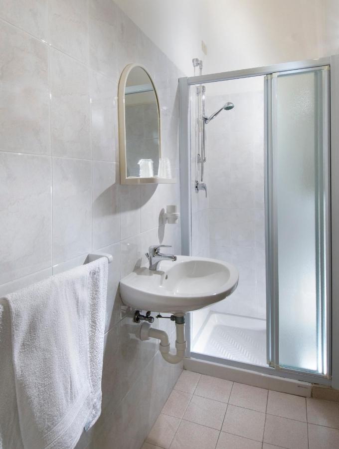 Hotel Casadei Rimini Bagian luar foto