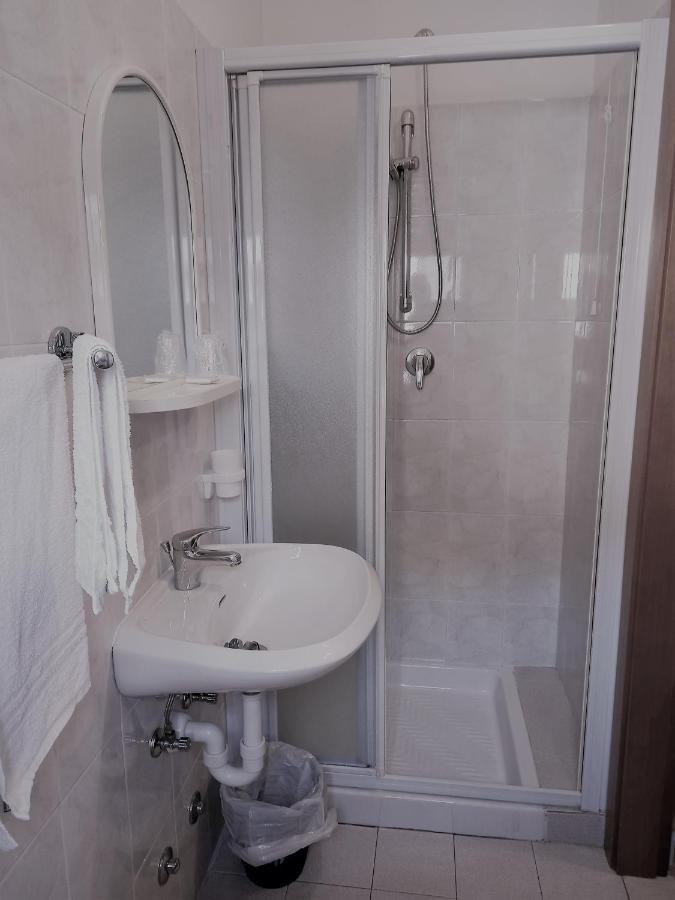 Hotel Casadei Rimini Bagian luar foto
