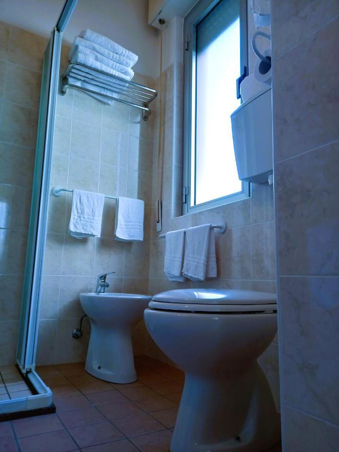 Hotel Casadei Rimini Bagian luar foto